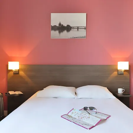Adagio Access St Cyprien 3* Toulouse