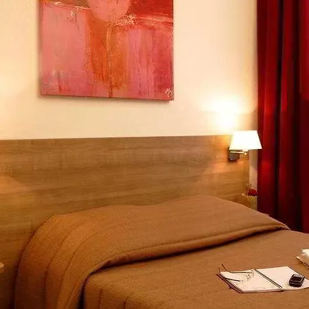 Lägenhetshotell Adagio Access St Cyprien 3*