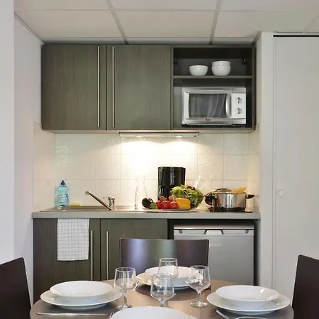 Adagio Access St Cyprien 3* Toulouse